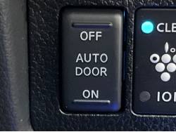 ランディ ２．０Ｓの中古車画像