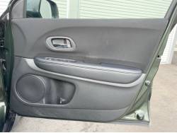 ヴェゼル ハイブリッドの中古車画像