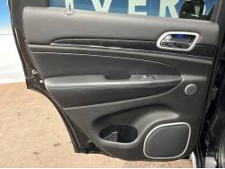 ジープ・グランドチェロキー サミットの中古車画像