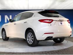 レヴァンテ ベースグレードの中古車画像