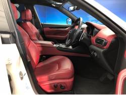 レヴァンテ ベースグレードの中古車画像