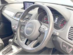 Ｑ３ ２．０ＴＦＳＩクワトロ１８０ＰＳの中古車画像