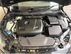 Ｖ４０ Ｔ５ Ｒデザインの中古車画像