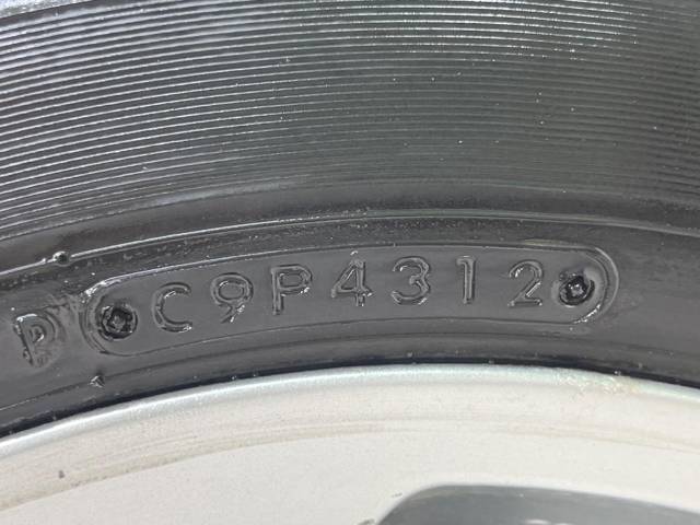 日産 ノート Ｘ ＦＯＵＲ Ｖセレクション＋セーフティ 5.7万Km 68.5万円(秋田県)[560]の中古車詳細