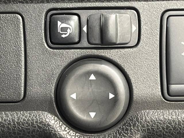 日産 ノート Ｘ ＦＯＵＲ Ｖセレクション＋セーフティ 5.7万Km 68.5万円(秋田県)[560]の中古車詳細