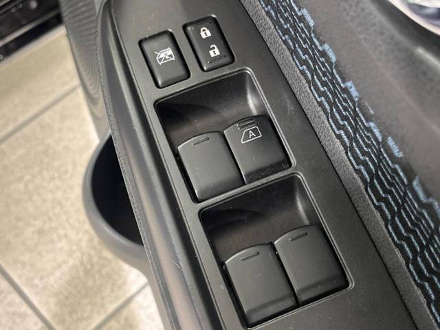 日産 ノート Ｘ ＦＯＵＲ Ｖセレクション＋セーフティ 5.7万Km 68.5万円(秋田県)[560]の中古車詳細