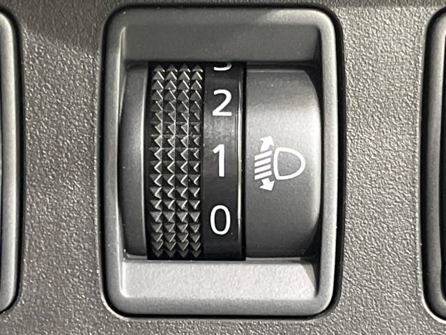 日産 ノート Ｘ ＦＯＵＲ Ｖセレクション＋セーフティ 5.7万Km 68.5万円(秋田県)[560]の中古車詳細