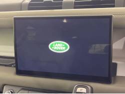 ディフェンダー １１０Ｓ Ｄ３００ コイルサスペンション装着車の中古車画像