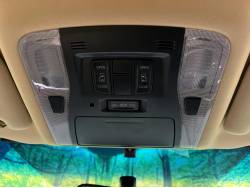 ヴェルファイア ２．５Ｘ サイドリフトアップシート装着車の中古車画像