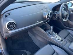 Ｓ３ スポーツバックの中古車画像