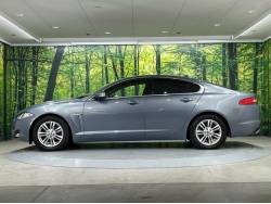 ＸＦ ２．０ラグジュアリーの中古車画像