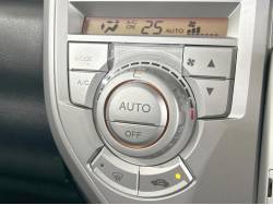 ゼスト スポーツＷの中古車画像