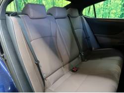 ＥＳ ＥＳ３００ｈの中古車画像