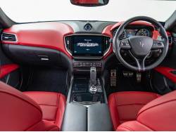 ギブリ モデナの中古車画像