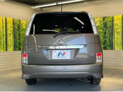 アイシス プラタナの中古車画像