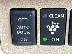 ランディ ２．０Ｇの中古車画像