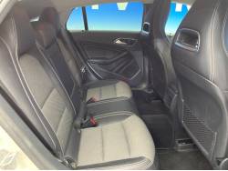 ＣＬＡクラス シューティングブレーク ＣＬＡ１８０ シューティングブレークの中古車画像