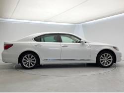 ＬＳ ＬＳ６００ｈ Ｉパッケージの中古車画像