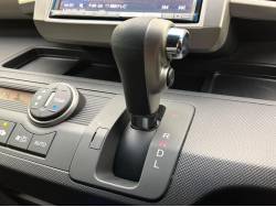 フリードスパイクハイブリッド ハイブリッドの中古車画像