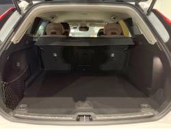 ＸＣ６０ Ｄ４ ＡＷＤ モーメンタムの中古車画像