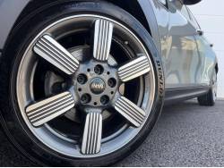 MINI【特別・限定】クーパーD 60イヤーズエディション