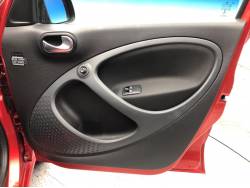 スマートフォーフォー ＢＲＡＢＵＳ エクスクルーシブ レッド リミテッドの中古車画像