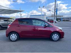 ヴィッツ ジュエラの中古車画像