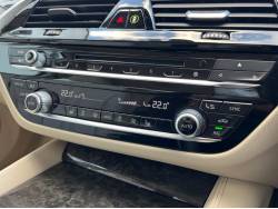 ５シリーズ ５２３ｄ ラグジュアリーの中古車画像