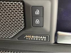 ディフェンダー １１０Ｖ８ Ｐ５２５ エアサスペンション装着車の中古車画像