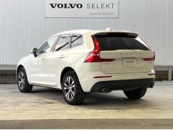 ＸＣ６０ Ｄ４ ＡＷＤ モーメンタムの中古車画像