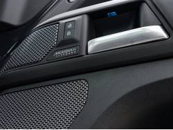 ディフェンダー １１０Ｖ８カルパチアンエディション Ｐ５２５ エアサスペンション装着車の中古車画像