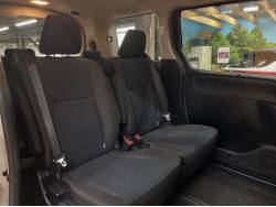 ノア ハイブリッドＸの中古車画像