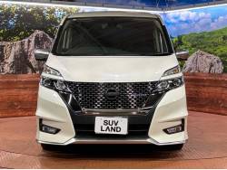 セレナ オーテック スポーツスペックの中古車画像