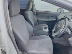 プリウスα Ｓツーリングセレクションの中古車画像