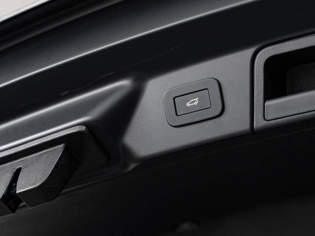 ランドローバー レンジローバーヴェラール ダイナミック ＳＥ Ｐ４００ｅ コイルサスペンション装着車 263Km 829.9万円(愛知県)[558]の中古車詳細