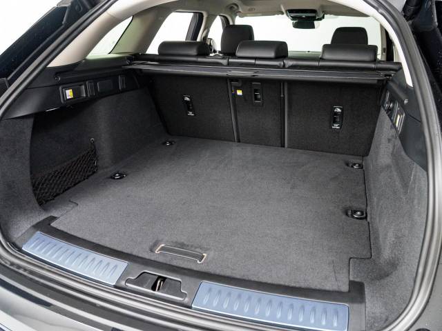 ランドローバー レンジローバーヴェラール ダイナミック ＳＥ Ｐ４００ｅ コイルサスペンション装着車 263Km 829.9万円(愛知県)[558]の中古車詳細