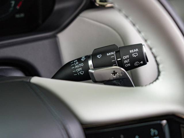 ランドローバー レンジローバーヴェラール ダイナミック ＳＥ Ｐ４００ｅ コイルサスペンション装着車 263Km 829.9万円(愛知県)[558]の中古車詳細