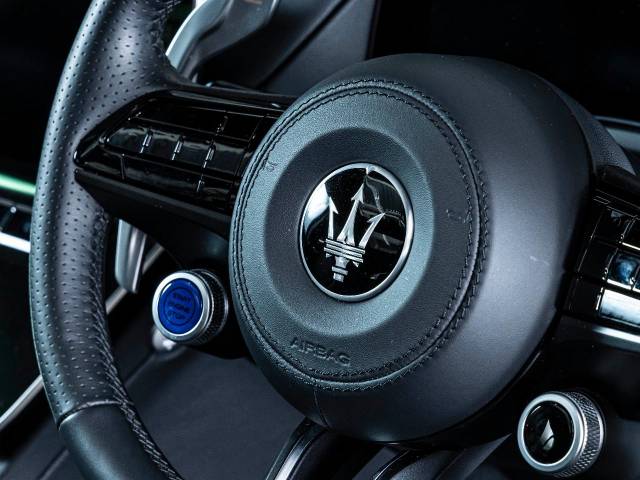 マセラティ グレカーレ ＧＴ 0.6万Km 839.9万円(東京都)[655]の中古車詳細