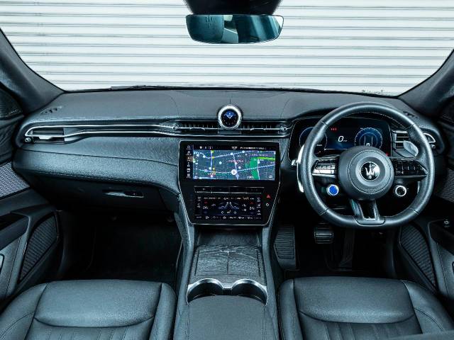 マセラティ グレカーレ ＧＴ 0.6万Km 839.9万円(東京都)[655]の中古車詳細