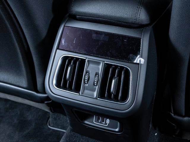 マセラティ グレカーレ ＧＴ 0.6万Km 839.9万円(東京都)[655]の中古車詳細