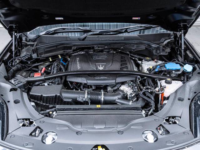 マセラティ グレカーレ ＧＴ 0.6万Km 839.9万円(東京都)[655]の中古車詳細