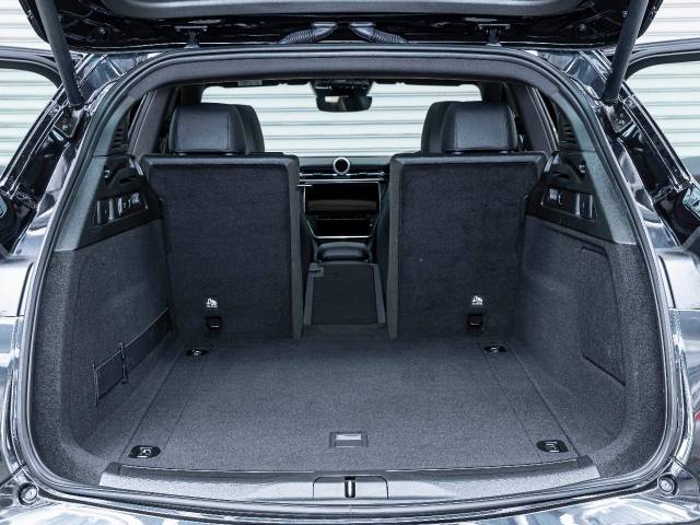 マセラティ グレカーレ ＧＴ 0.6万Km 839.9万円(東京都)[655]の中古車詳細