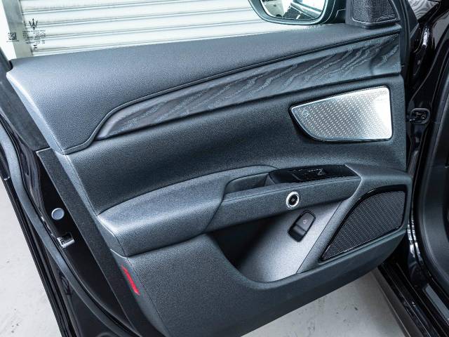 マセラティ グレカーレ ＧＴ 0.6万Km 839.9万円(東京都)[655]の中古車詳細