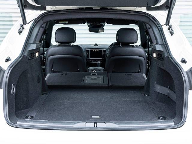 マセラティ レヴァンテ ＧＴハイブリッド 0.4万Km 729.9万円(大阪府)[475]の中古車詳細