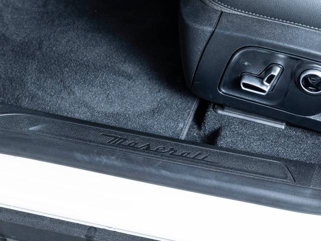 マセラティ レヴァンテ ＧＴハイブリッド 0.4万Km 729.9万円(大阪府)[475]の中古車詳細