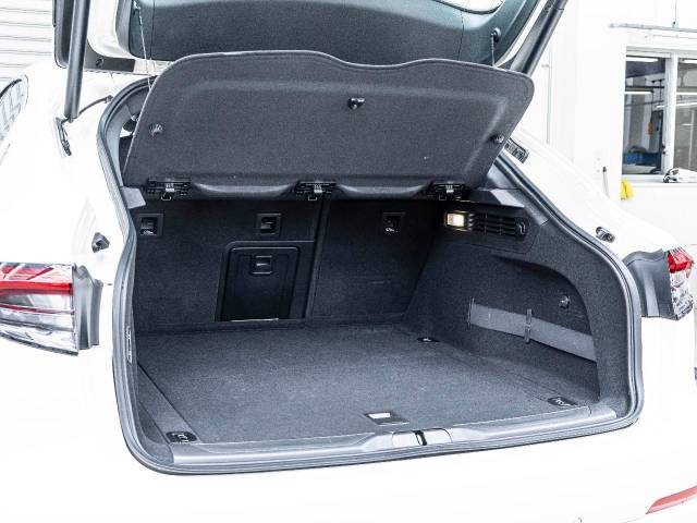 マセラティ レヴァンテ ＧＴハイブリッド 0.4万Km 729.9万円(大阪府)[475]の中古車詳細