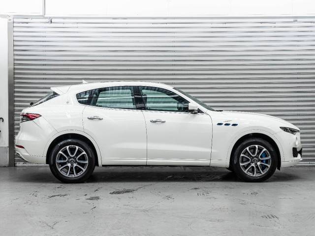 マセラティ レヴァンテ ＧＴハイブリッド 0.4万Km 729.9万円(大阪府)[475]の中古車詳細