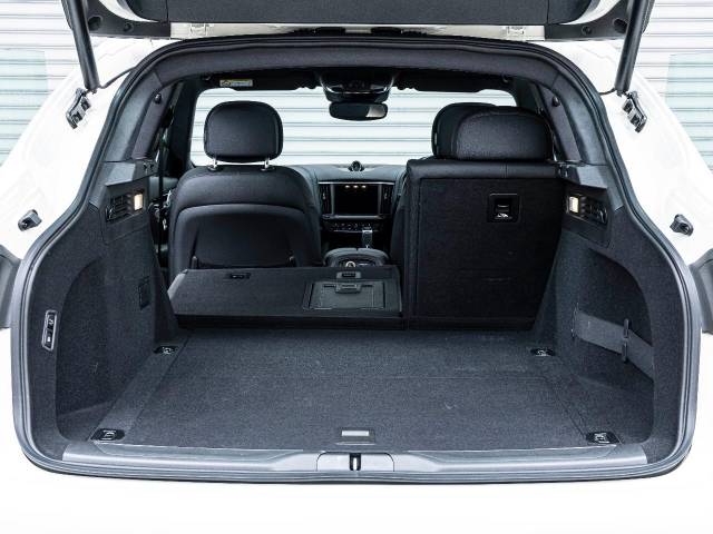 マセラティ レヴァンテ ＧＴハイブリッド 0.4万Km 729.9万円(大阪府)[475]の中古車詳細