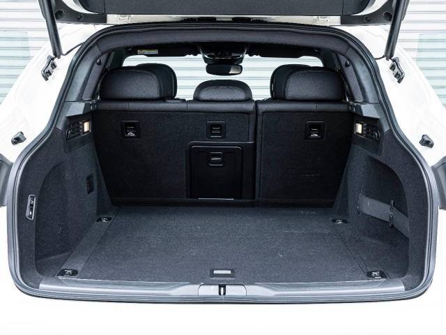 マセラティ レヴァンテ ＧＴハイブリッド 0.4万Km 729.9万円(大阪府)[475]の中古車詳細