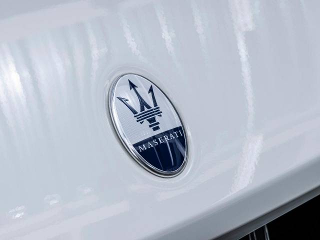 マセラティ レヴァンテ ＧＴハイブリッド 0.4万Km 729.9万円(大阪府)[475]の中古車詳細